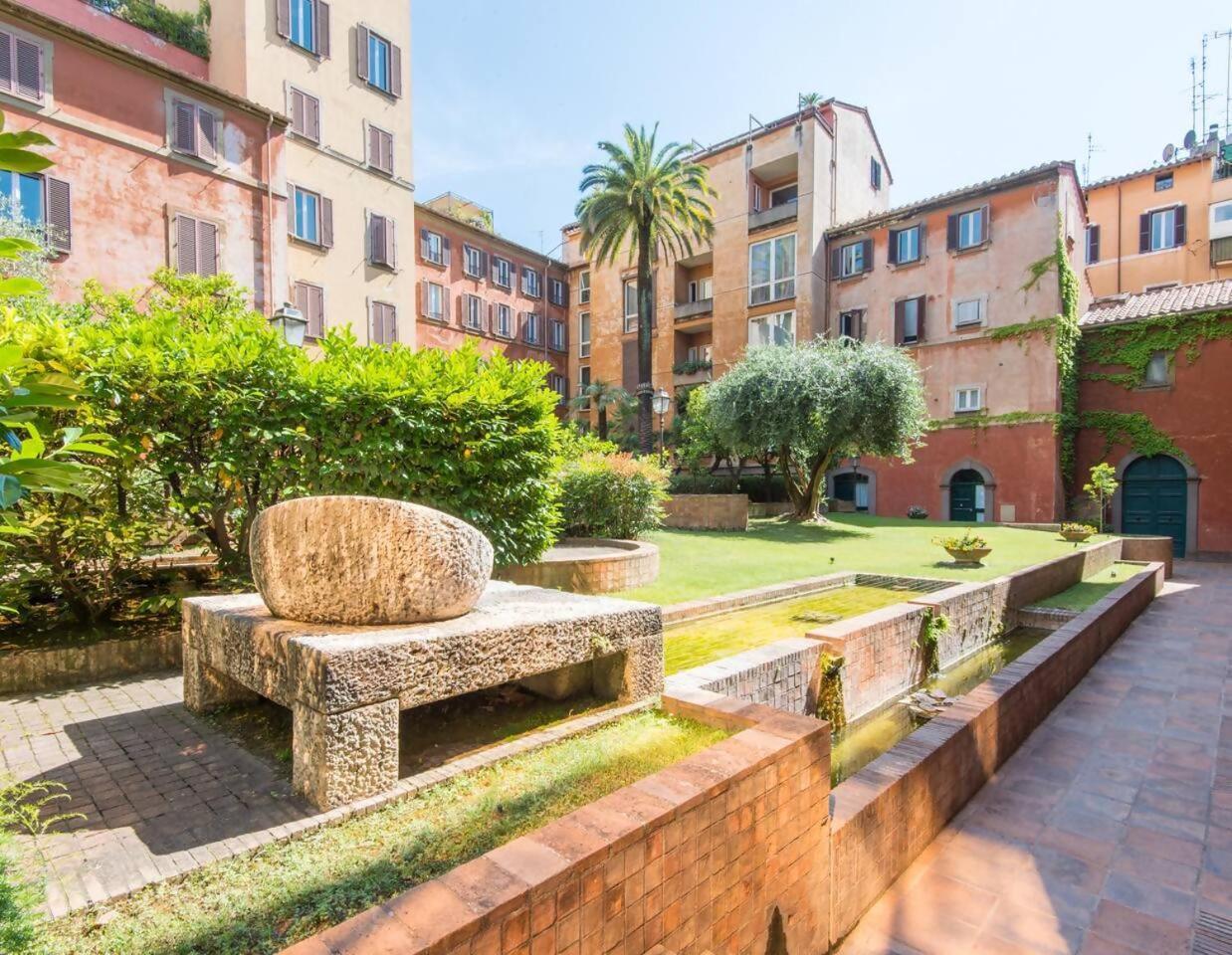Apartamento Trevi Luxury With Terrace Roma Exterior foto
