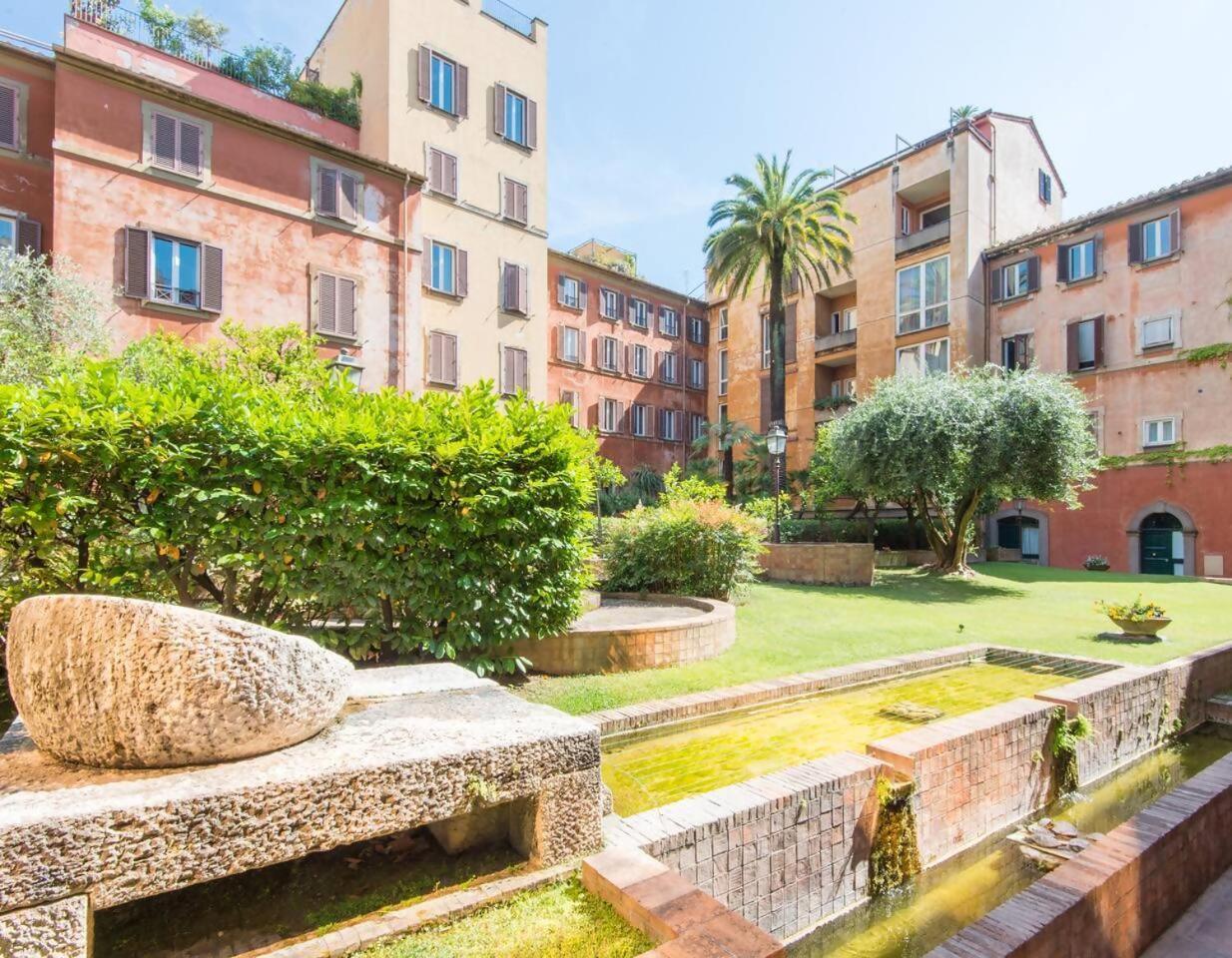 Apartamento Trevi Luxury With Terrace Roma Exterior foto